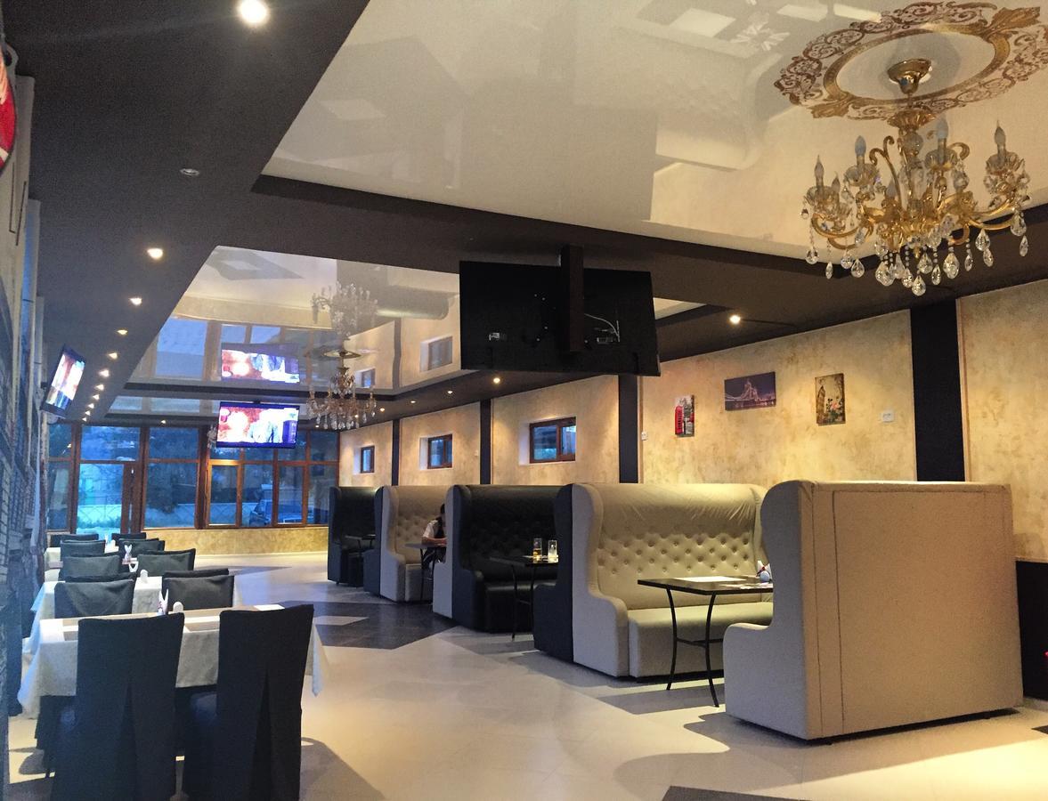טרז Hotel "Aishadeluxe" מראה חיצוני תמונה