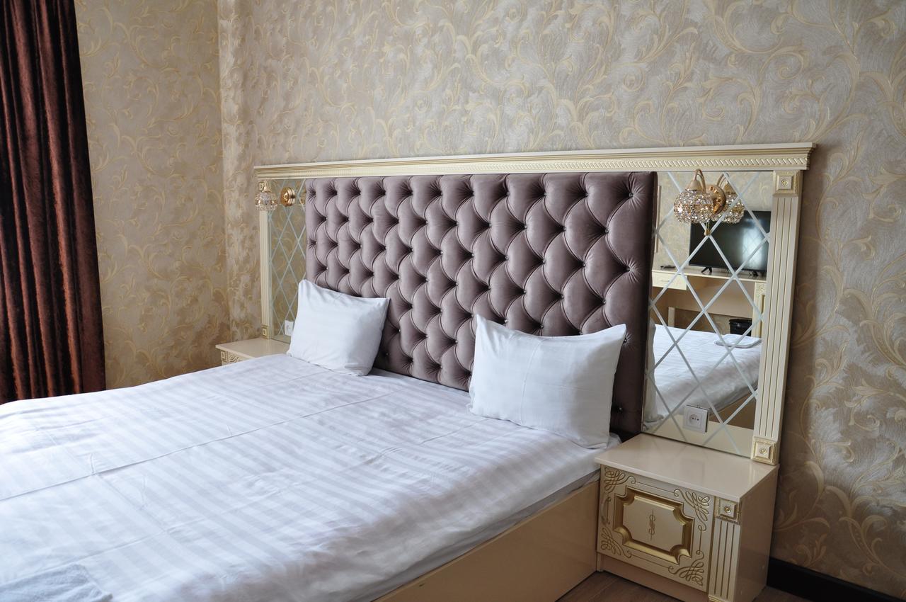 טרז Hotel "Aishadeluxe" מראה חיצוני תמונה