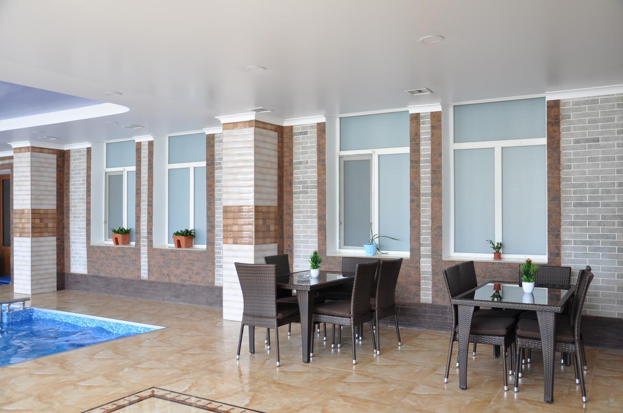 טרז Hotel "Aishadeluxe" מראה חיצוני תמונה